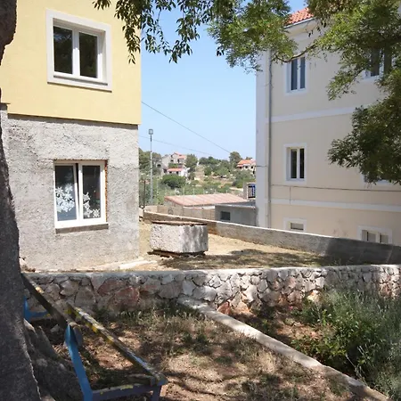Apartamento With Parking Space Sali, Dugi Otok - 8137 Sali