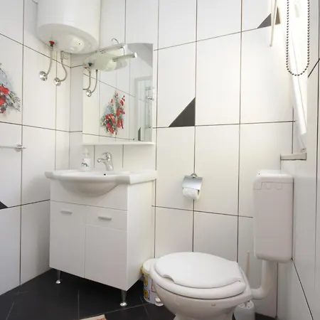 Apartamento With Parking Space Sali, Dugi Otok - 8137 Sali