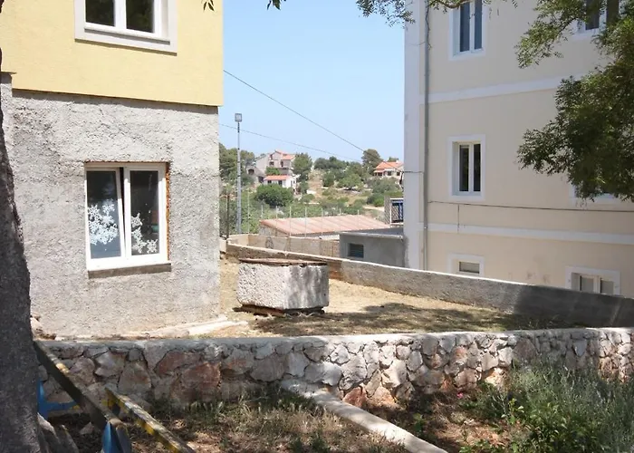 Apartmán With Parking Space Sali, Dugi Otok - 8137 Sali